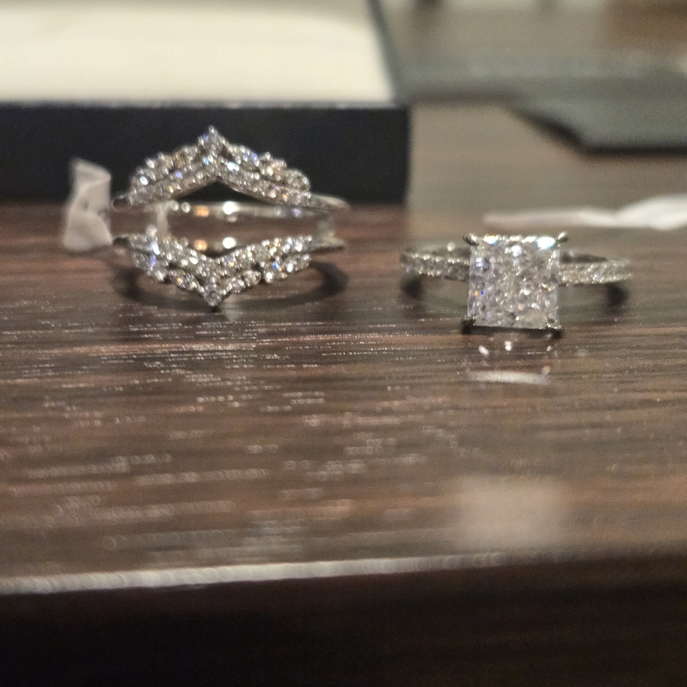 2 carat tw sterling silver crushed ice moissanite diamond ring